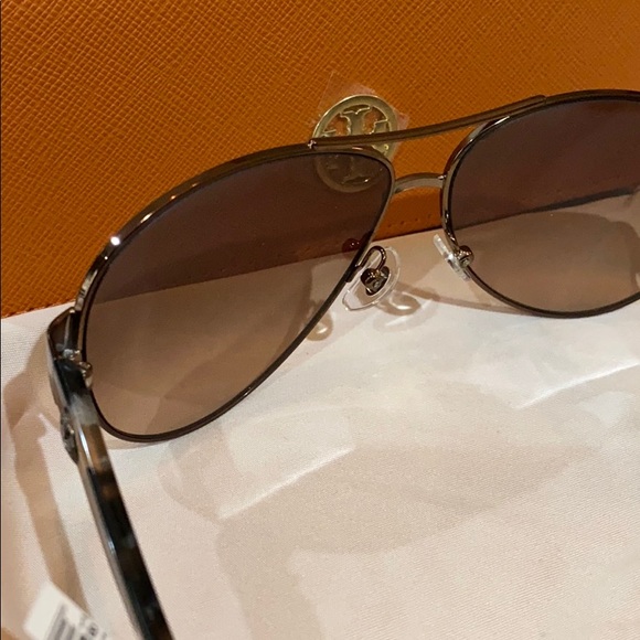 NWT Auth Tory Burch Aviator Sunglasses - Picture 7 of 14